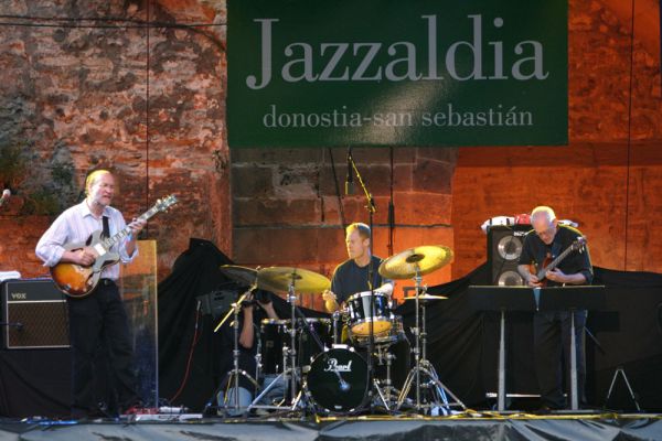 johnscofield15D67001B-E4C1-B432-07F0-395E2E69A7E9.jpg