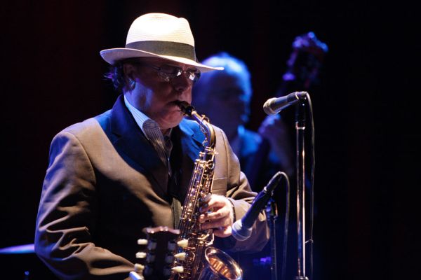 vanmorrison1757FF1CC-2BC5-DAAC-F60E-34FC0BCC302E.jpg