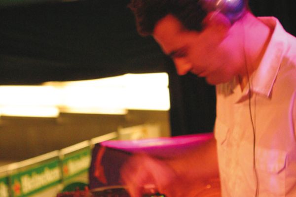 dj-p3z-20041AD96210B-C88A-4C4B-43C3-89234D91CD1B.jpg