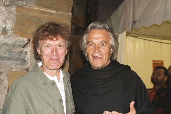 stevewinwood-johmclaughlin-20041ED643808-4827-45B7-0D3E-A164AF7BD706.jpg
