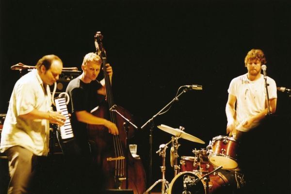 john-medeski-20031AC2BB0DC-F836-C14F-EDA0-A19FA0822DC4.jpg