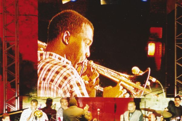 big-band-20021191804F1-E030-1AEA-86F3-423A5D428EDC.jpg