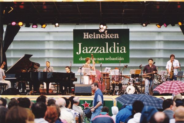 jam-session-200215D8085A1-14C0-3870-1224-610EA60207A0.jpg