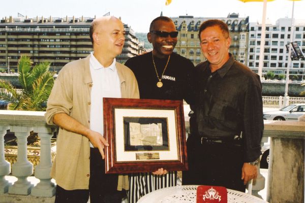 pd-elvin-jones-20021598A00F8-B598-083C-A08A-9D9270D06F0E.jpg