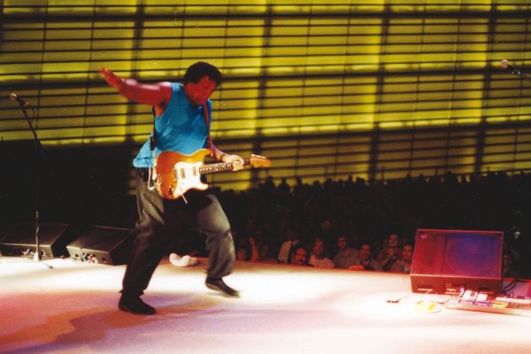 hiram-bullock-200006B083E6-15E4-3792-8AD5-B35CE21A6B7E.jpg