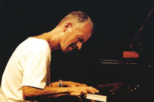 keith-jarrett-20006D2EA824-BDEA-F9FC-0891-7F6682E0D4D5.jpg