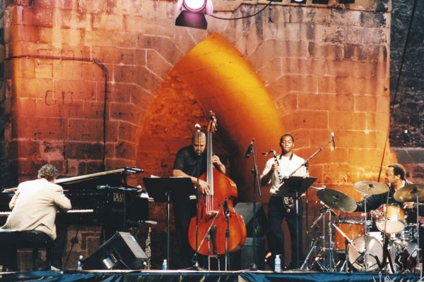 brandford-marsalis-quartet-1999-01C6B67968-3894-C9D4-9F25-26C5C8E19DA2.jpg