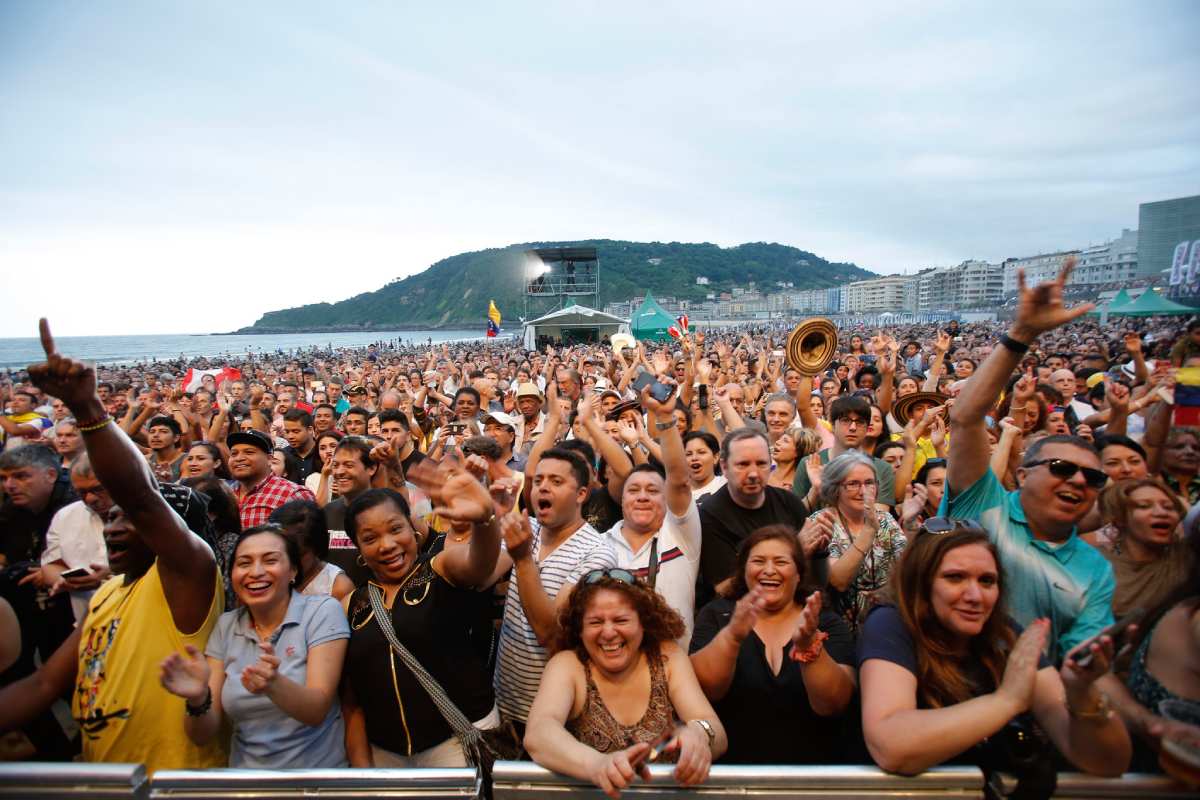 Publikoa Rubén Blades Agertoki Berdean ikusten (Argazkia: Lolo Vasco).